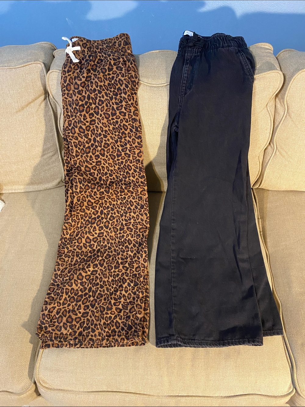 Girls Old Navy bundle Leopard Print and Black Pull-On Pants (10-12)